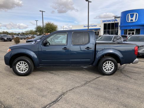 Used 2019 Nissan Frontier SV image 8