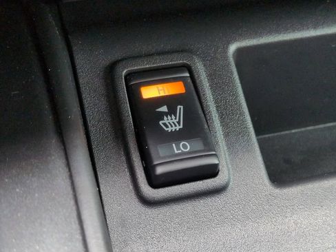 Used 2024 Nissan Titan PRO-4X w/ Pro-4x Convenience Package AWD/4WD image 23