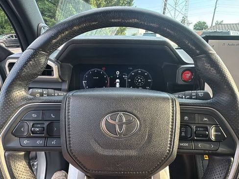 Used 2025 Toyota 4Runner TRD Sport Premium AWD/4WD image 16
