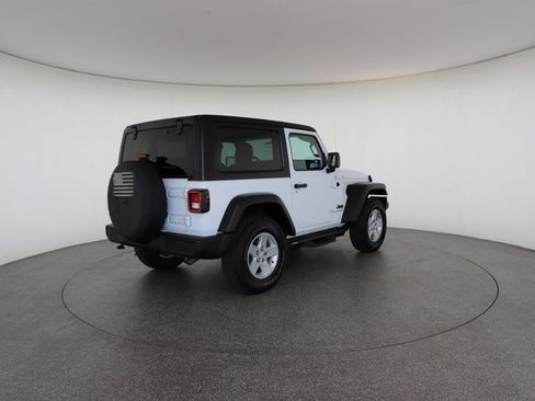Used 2022 Jeep Wrangler Sport image 18