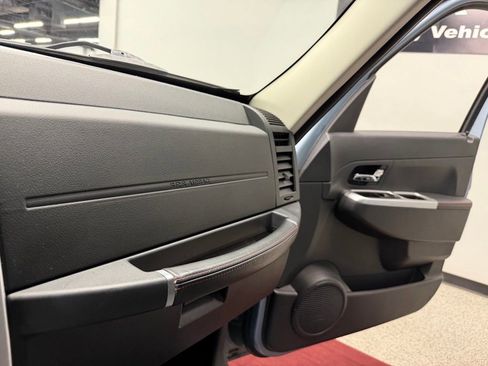 Used 2012 Jeep Liberty Arctic AWD/4WD image 34