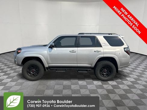 Used 2024 Toyota 4Runner TRD Off-Road Premium w/ Moonroof Package AWD/4WD image 4