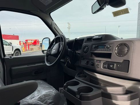 New 2026 Ford E-350 and Econoline 350 Super Duty w/ Interior Upgrade Package RWD image 8