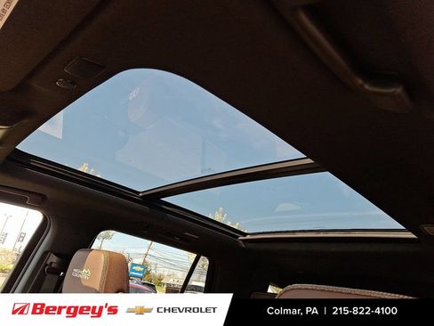 Certified 2023 Chevrolet Tahoe High Country AWD/4WD image 17