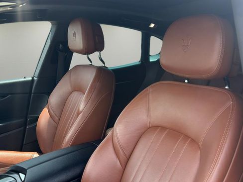 Used 2022 Maserati Levante Modena image 11