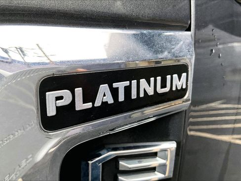 Used 2019 Ford F250 Platinum w/ Platinum Ultimate Package image 13
