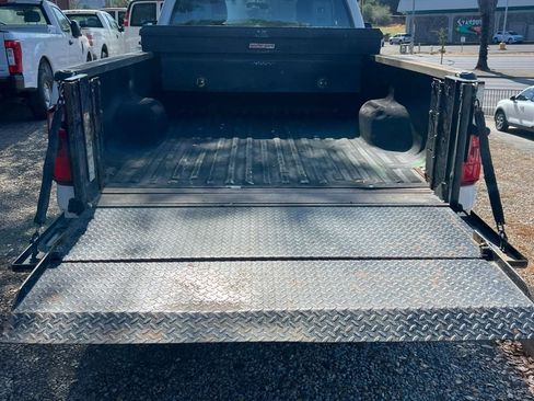 Used 2016 Ford F250 XL w/ Power Equipment Group RWD image 14