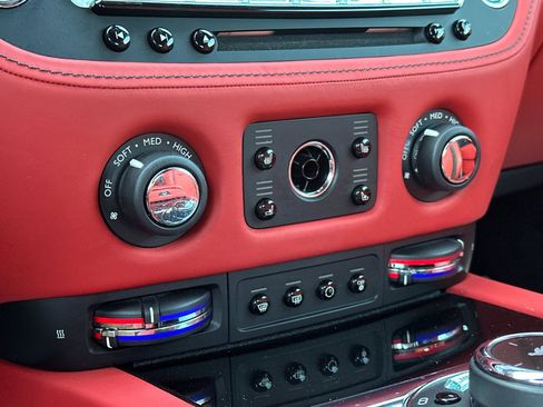 Certified 2017 Rolls-Royce Wraith image 22