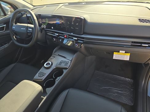 New 2026 Kia Sportage EX AWD/4WD image 12