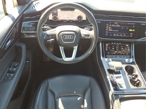Used 2025 Audi Q7 3.0T Premium Plus AWD/4WD image 21