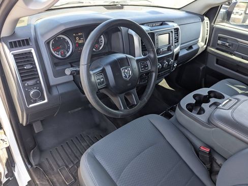 Used 2015 RAM 1500 Classic SLT AWD/4WD image 24