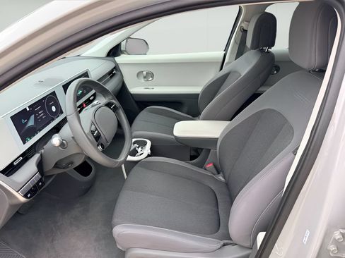 Used 2024 Hyundai Ioniq 5 SEL RWD image 8