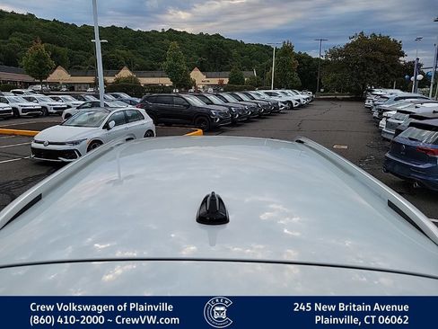 Certified 2023 Volkswagen Taos SE AWD/4WD image 30