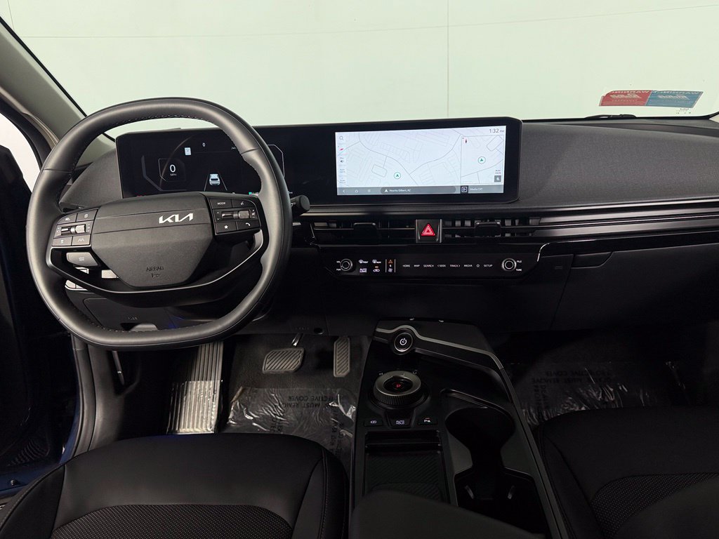 Used 2025 Kia EV6 Light RWD image 16