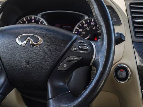 Used 2019 INFINITI QX60 Luxe w/ Essential Package FWD image 18