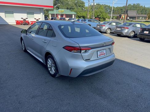 Certified 2024 Toyota Corolla LE w/ LE Convenience Package FWD image 6