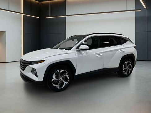 Used 2022 Hyundai Tucson Limited FWD image 1