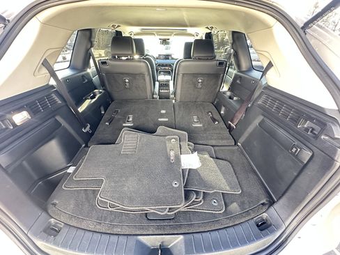 Used 2024 MAZDA CX-90 3.3 Turbo w/ Preferred Plus image 36