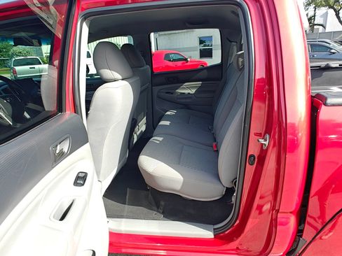 Used 2014 Toyota Tacoma PreRunner w/ SR5 Package RWD image 44