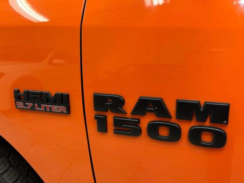 Used 2015 RAM 1500 Sport w/ Ignition Orange Sport Package image 38