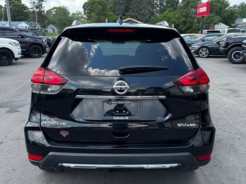 Used 2017 Nissan Rogue AWD image 5