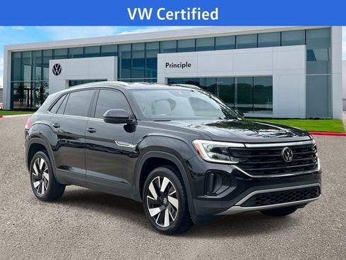Used 2024 Volkswagen Atlas Cross Sport SE FWD image 3