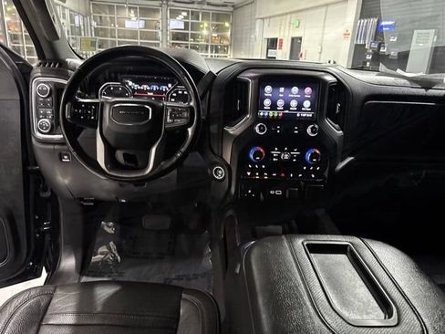 Used 2020 GMC Sierra 2500 Denali w/ Denali Ultimate Package AWD/4WD image 33