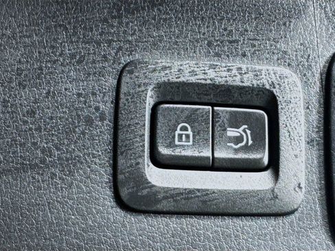 Used 2023 MAZDA CX-30 AWD 2.5 S w/ Premium Package image 31