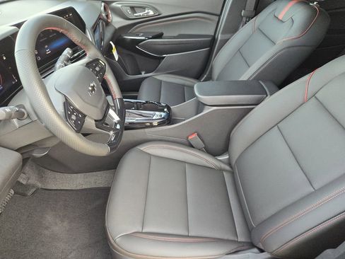 New 2026 Chevrolet Trax RS w/ Driver Confidence Package image 5