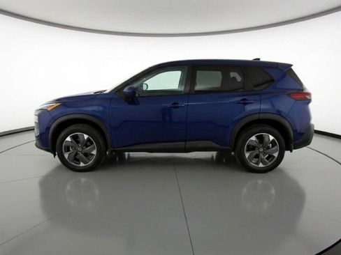 Used 2025 Nissan Rogue SV AWD/4WD image 5