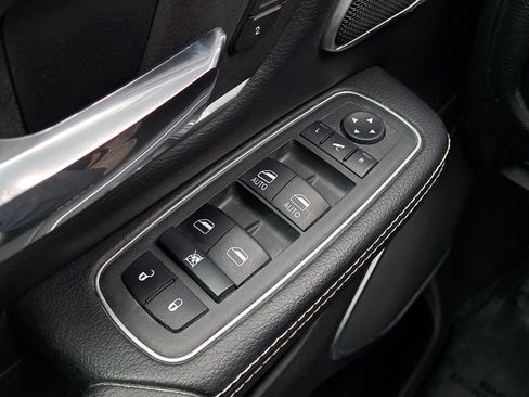 Used 2022 RAM 1500 Laramie w/ Night Edition AWD/4WD image 24