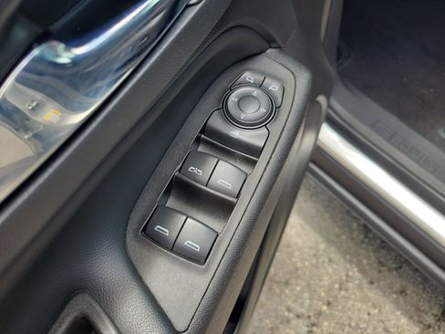 Used 2021 Chevrolet Equinox LT FWD image 14