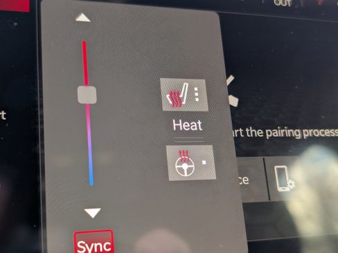 Used 2024 Dodge Hornet R/T w/ R/T Blacktop Package image 4