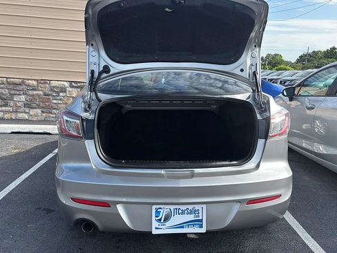 Used 2013 MAZDA MAZDA3 i Touring FWD image 16