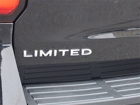 Used 2024 Ford Expedition Max Limited image 27