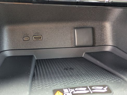 New 2026 Chevrolet Traverse LT w/ Midnight/Sport Edition image 25