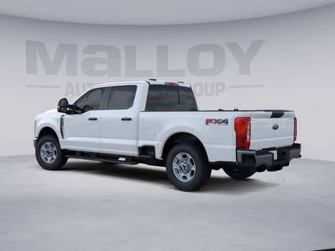 New 2026 Ford F250 XLT w/ FX4 Off-Road Package AWD/4WD image 4