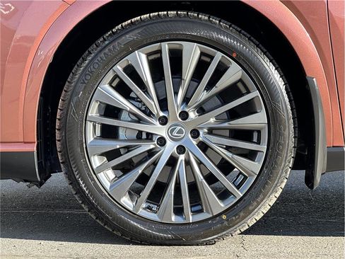 Used 2023 Lexus RX 350h image 31