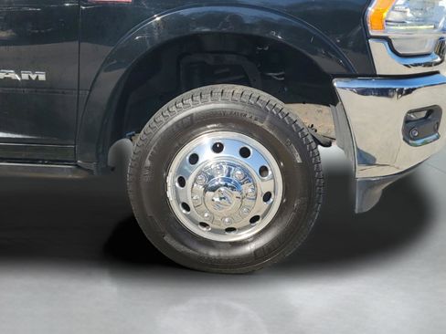 Used 2019 RAM 3500 Limited image 31