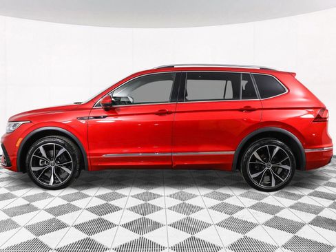 Used 2024 Volkswagen Tiguan SEL R-Line image 19