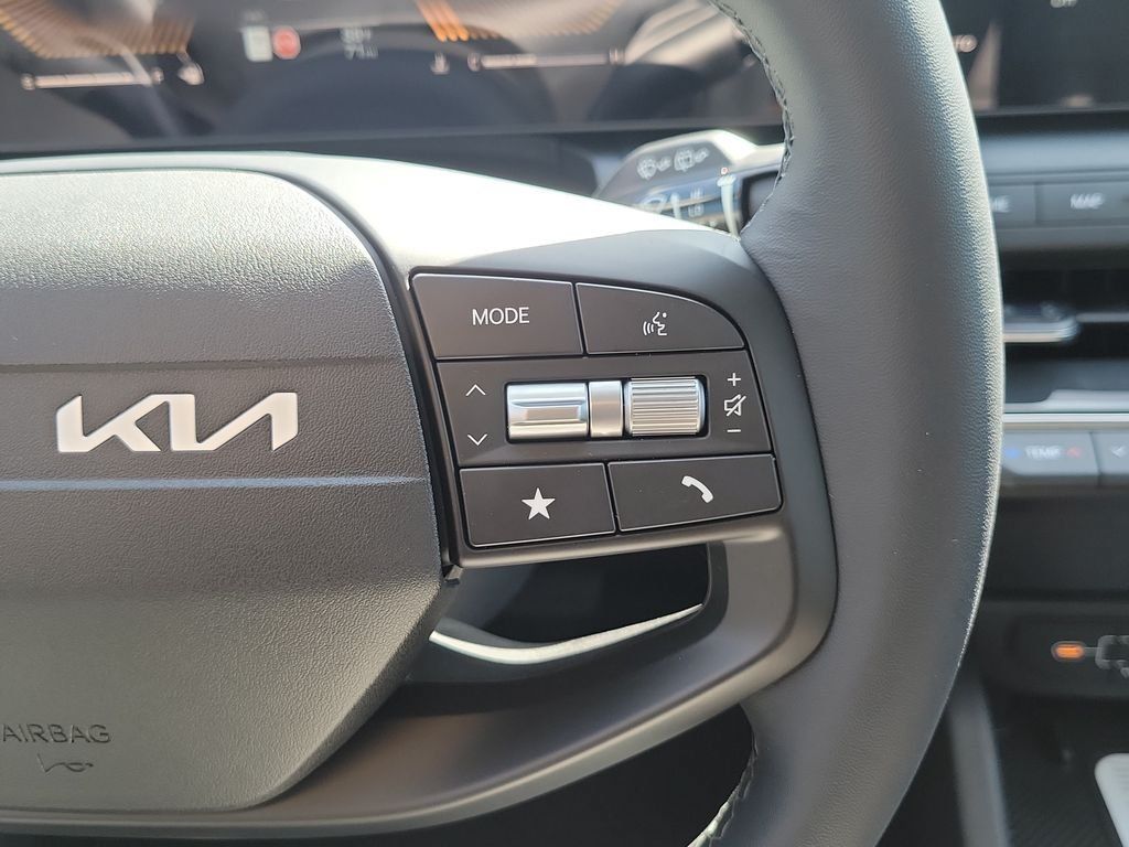 New 2026 Kia K4 EX FWD image 26
