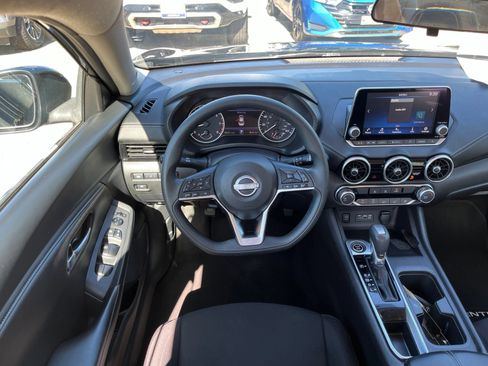 Used 2024 Nissan Sentra SV FWD image 11