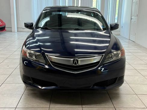 Used 2013 Acura ILX FWD image 2