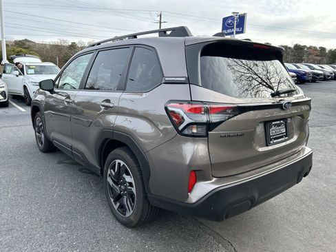 Certified 2025 Subaru Forester Premium image 5