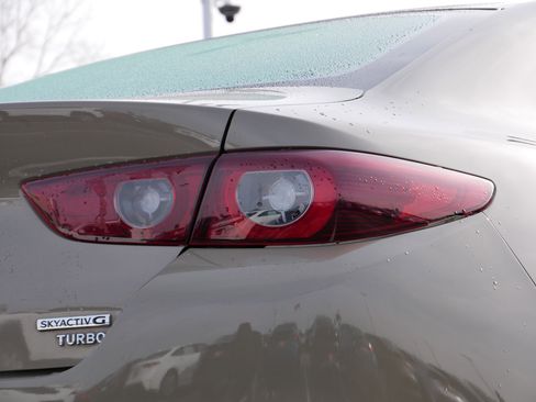 Used 2024 MAZDA MAZDA3 s image 17