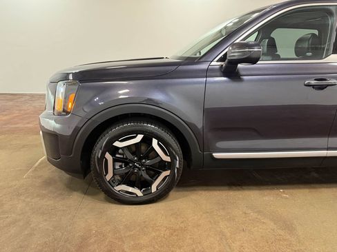 Used 2025 Kia Telluride S AWD/4WD image 37