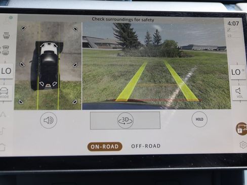 Used 2024 Land Rover Discovery Sport S image 10