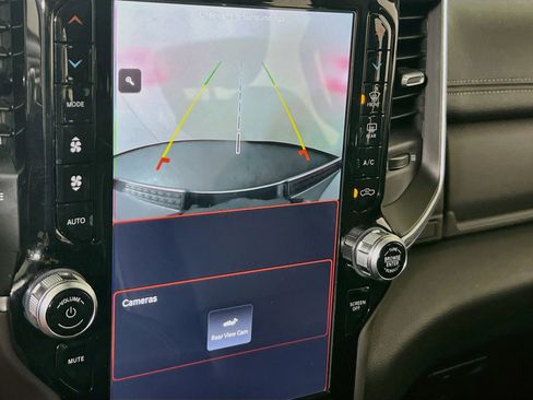 Used 2023 RAM 1500 Laramie image 14