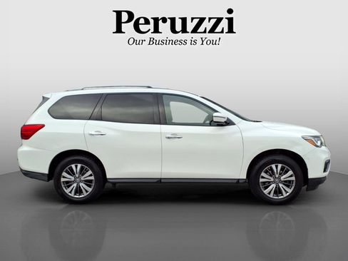 Certified 2018 Nissan Pathfinder S AWD/4WD image 2