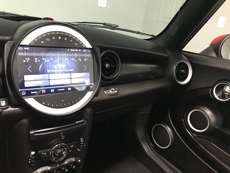 Used 2013 MINI Cooper S w/ Technology Pkg 2 FWD image 29